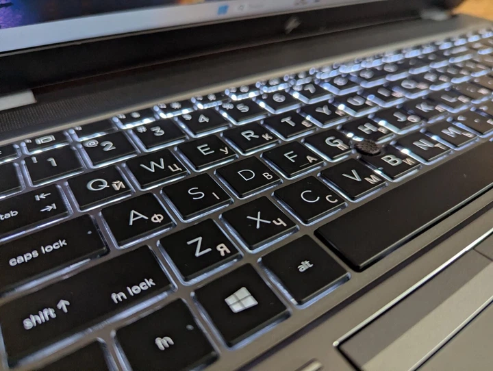Мобильная рабочая станция Б-класс HP zBook Fury 15 G7 / 15.6" (1920x1080) IPS / Intel Core i7-10850H (6 (12) ядер по 2.7 - 5.1 GHz) / 16 GB DDR4 / 512 GB SSD + 256 GB SSD / nVidia Quadro T2000, 4 GB GDDR5, 128-bit / WebCam / TouchID / Windows 11 б/у - Фото 7 Мобильная рабочая станция Б-класс HP zBook Fury 15 G7 / 15.6" (1920x1080) IPS / Intel Core i7-10850H (6 (12) ядер по 2.7 - 5.1 GHz) / 16 GB DDR4 / 512 GB SSD + 256 GB SSD / nVidia Quadro T2000, 4 GB GDDR5, 128-bit / WebCam / TouchID / Windows 11 б/у - изображение 7