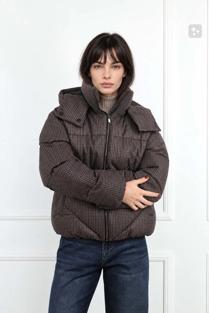 Куртка коротка зимова жіноча XS колір коричневий YUKI ЦБ-00295435 - Фото 1 Куртка коротка зимова жіноча XS колір коричневий YUKI ЦБ-00295435 - зображення 1