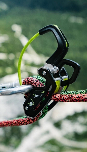 Пристрій для страхування та спуску Edelrid Giga Jul (4028545037189) - Фото 7 Пристрій для страхування та спуску Edelrid Giga Jul (4028545037189) - зображення 7