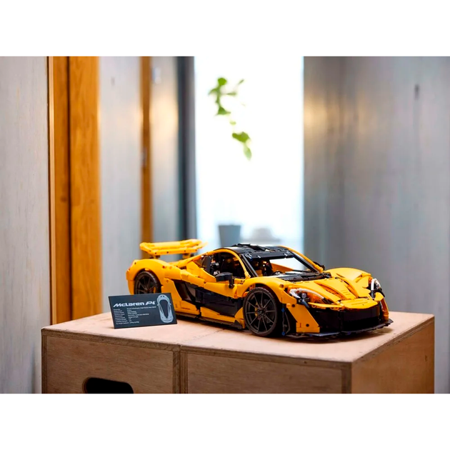 Конструктор LEGO Technic McLaren P1 3893 деталі (42172) - зображення 9