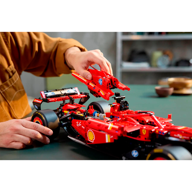 Конструктор LEGO Technic F1 Ferrari SF-24 1361 деталь (42207) - изображение 9