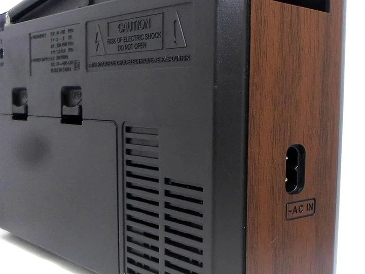 Радіоприймач FM аналоговий портативний Golon RX-9933UAR акумуляторний USB MicroSD 215х70х135мм Brown - Фото 4 Радіоприймач FM аналоговий портативний Golon RX-9933UAR акумуляторний USB MicroSD 215х70х135мм Brown - зображення 4