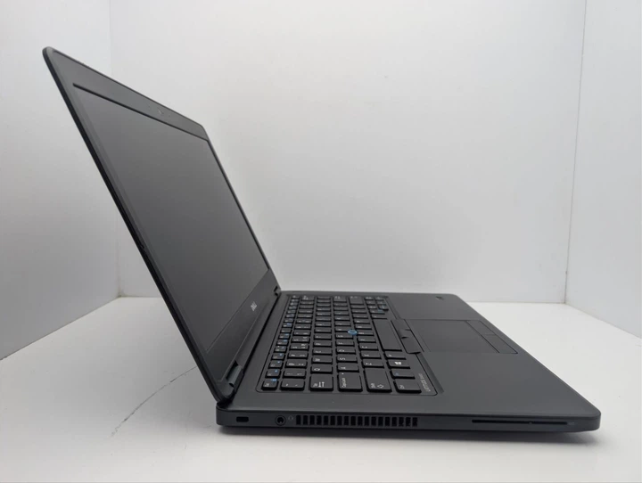 Ноутбук Dell Latitude E5450 / 14" (1920x1080) IPS / Intel Core i5-5300U (2 (4) ядра по 2.3 - 2.9 GHz) / 8 GB DDR3 / 320 GB HDD / Intel HD Graphics 5500 / WebCam б/в - Фото 4 Ноутбук Dell Latitude E5450 / 14" (1920x1080) IPS / Intel Core i5-5300U (2 (4) ядра по 2.3 - 2.9 GHz) / 8 GB DDR3 / 320 GB HDD / Intel HD Graphics 5500 / WebCam б/в - зображення 4