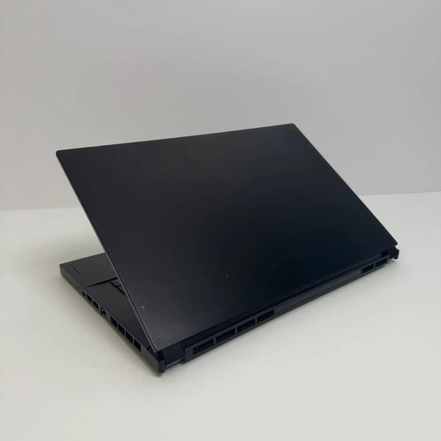 Игровой ноутбук Б-класс MSI GS66 Stealth 10UG / 15.6" (1920x1080) IPS / Intel Core i7-10870H (8 (16) ядер по 2.2 - 4.8 GHz) / 16 GB DDR4 / 1000 GB SSD NVMe / nVidia GeForce RTX 3070, 8 GB GDDR6, 256-bit / WebCam б/у - изображение 6