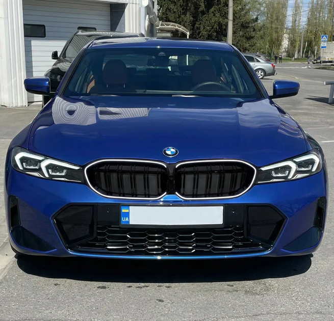 Ноздрі решітка радіатора M-Look LED чорний глянець для BMW 3 серія G20/G21 2022+ - Фото 2 Ноздрі решітка радіатора M-Look LED чорний глянець для BMW 3 серія G20/G21 2022+ - зображення 2