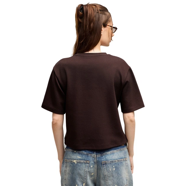 Футболка ESS ELEVATED Tee Puma 695751-33 38 Коричневий (4070033335864) - Фото 2 Футболка ESS ELEVATED Tee Puma 695751-33 38 Коричневий (4070033335864) - зображення 2