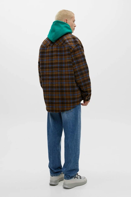 Куртка-сорочка Pull & Bear коричневий-синій в візерунки XHGLD010 M - Фото 3 Куртка-сорочка Pull & Bear коричневий-синій в візерунки XHGLD010 M - изображение 3