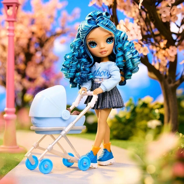 Игровой набор с куклой Rainbow High серии Junior High Babysitters — Скайлер Бредшоу с пупсом - Фото 8 Игровой набор с куклой Rainbow High серии Junior High Babysitters — Скайлер Бредшоу с пупсом - изображение 8