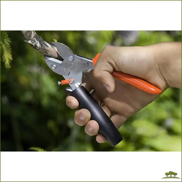 Секатор Lowe Original 5.109 с поворотной ручкой и наковальней для комфортной обрезки - изображение 4
