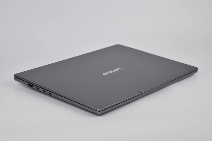 Ультрабук Lenovo IdeaPad Pro 5 16IAH10 U7 255H / 24GB / 1TB / Intel Arc 140T / 16" 2.8K OLED 120Hz / Win11 Ноутбук - Фото 3 Ультрабук Lenovo IdeaPad Pro 5 16IAH10 U7 255H / 24GB / 1TB / Intel Arc 140T / 16" 2.8K OLED 120Hz / Win11 Ноутбук - изображение 3