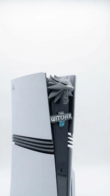 Накладная декор-вставка с медальоном The Witcher 4 для PlayStation 5 (Fat / Slim / Pro) - изображение 3