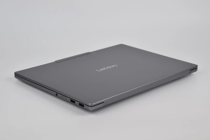Ультрабук Lenovo IdeaPad Pro 5 14IAH10 U7 255H / 24GB / 1TB / Intel Arc 140T / 14" 2.8K OLED 120Hz / Win11 Ноутбук - Фото 3 Ультрабук Lenovo IdeaPad Pro 5 14IAH10 U7 255H / 24GB / 1TB / Intel Arc 140T / 14" 2.8K OLED 120Hz / Win11 Ноутбук - изображение 3