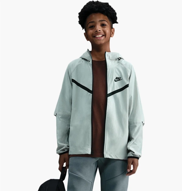 Куртка детская Nike Tech Woven Turquoise XL рост 164 см Бирюзовый HQ8911-034 - Фото 1 Куртка детская Nike Tech Woven Turquoise XL рост 164 см Бирюзовый HQ8911-034 - изображение 1