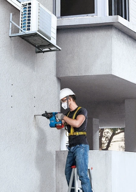 Akumulatorowy młot udarowo-obrotowy Bosch Professional PRO GBH 18V-26 SDS plus 18 V 2.6 J z wiertłami EXPERT (061599769B) - obraz 10