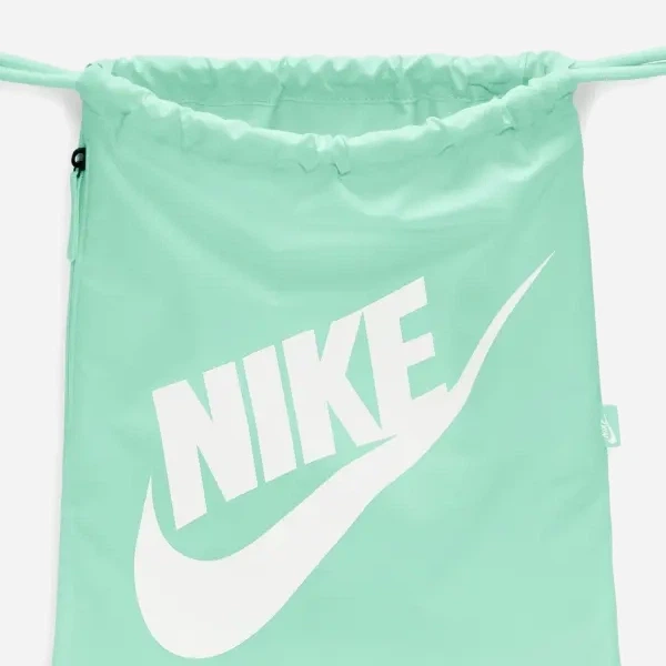 Рюкзак спортивный тканевый 13 л вмещает формат А4 Nike Nk Heritage Drawstring DC4245-353 Мятный (198481650422) - Фото 3 Рюкзак спортивный тканевый 13 л вмещает формат А4 Nike Nk Heritage Drawstring DC4245-353 Мятный (198481650422) - изображение 3