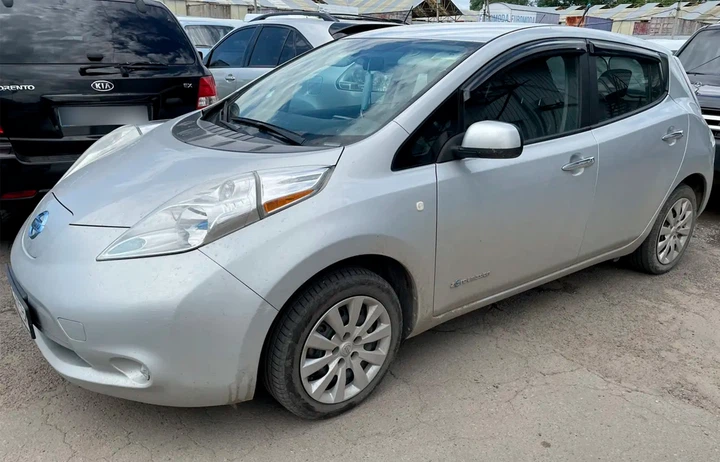 Ветровики на окна (4 шт, HIC) для Nissan Leaf 2010-2017 гг - изображение 10