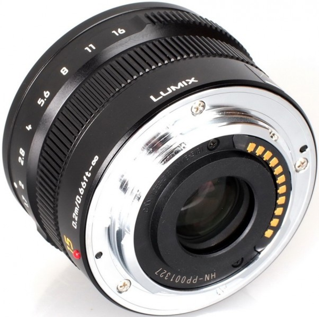 LUMIX G 15mm F1.7 ASPH.
フィルターと自動開閉キャップ付き Panasonic Lumix G Leica DG Summilux 15mm f/1.7 ASPH Black (H