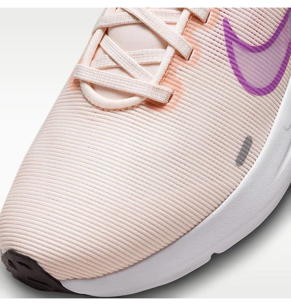 Кросівки жіночі Nike Downshifter 12 W Beige 38.5 Бежевий DD9294-800 - Фото 7 Кросівки жіночі Nike Downshifter 12 W Beige 38.5 Бежевий DD9294-800 - зображення 7