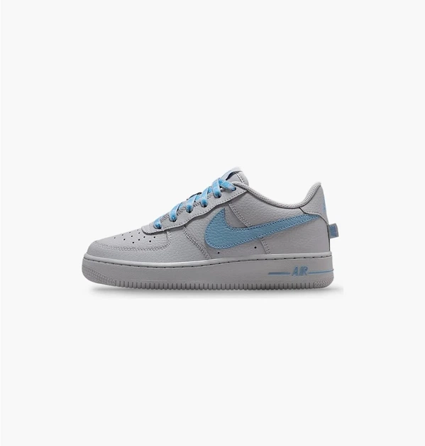 Кроссовки детские Nike Air Force 1 Low Js Grey/Blue 39 IR0270-004 - Фото 1 Кроссовки детские Nike Air Force 1 Low Js Grey/Blue 39 IR0270-004 - изображение 1
