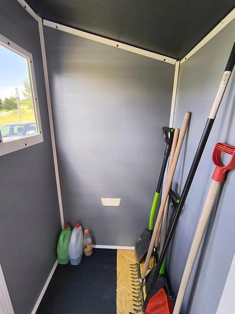 Садовий пластиковий будиночок Keter Manor Pent 6×4 (183смх111см) сірий для зберігання інструментів садового інвентарю техніки, велосипедів та сезонних речей 230394 - изображение 3