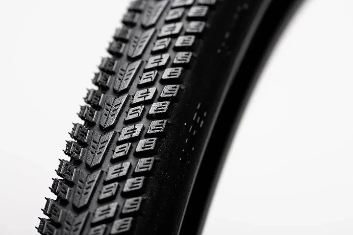 Покрышка Goodyear Transit Tour Plus S5:Protection 700x35C чёрная - Фото 4 Покрышка Goodyear Transit Tour Plus S5:Protection 700x35C чёрная - изображение 4