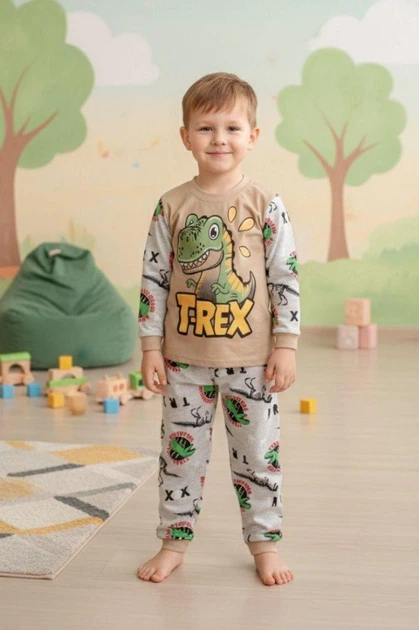 Детский костюм для мальчика с принтом “Trex” Серый с бежевым 116-122 - Фото 1 Детский костюм для мальчика с принтом “Trex” Серый с бежевым 116-122 - изображение 1