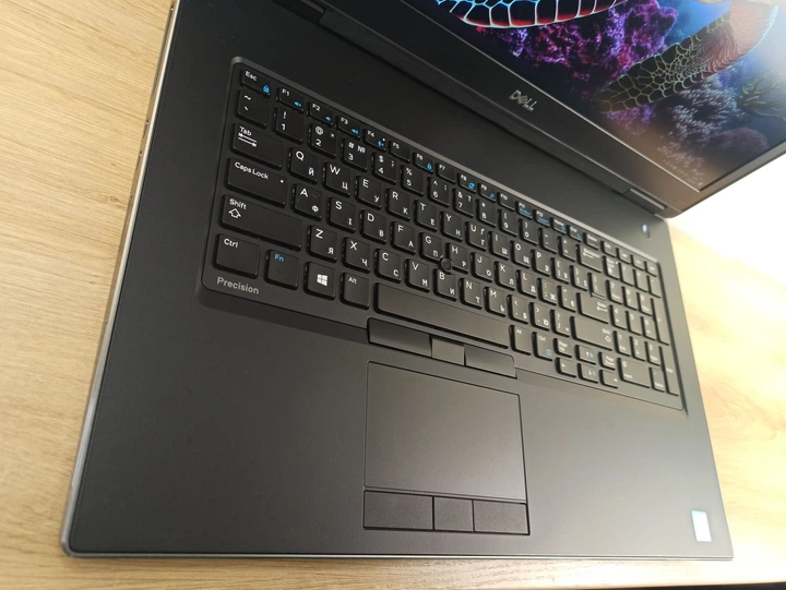 Ноутбук Dell Precision 7730 FHD IPS srgb 100% / Intel Xeon E-2186M (6ядер) / RAM 16GB / SSD 512GB / Radeon Pro WX 4150 4GB - Б/В - зображення 2