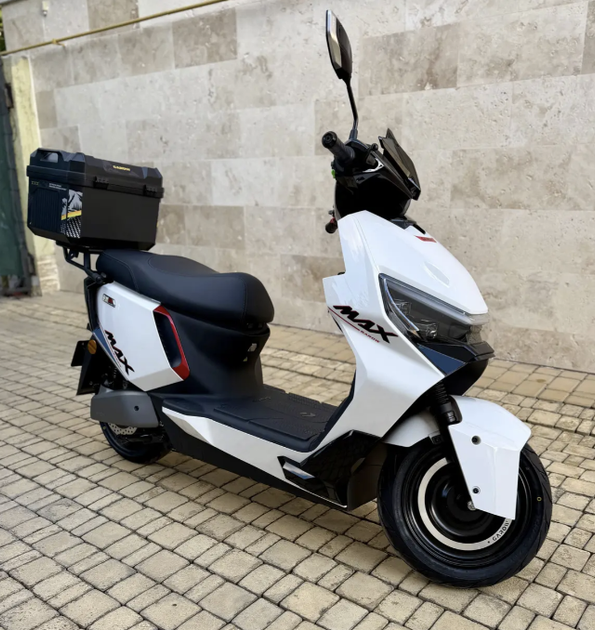 Електричний мопед Garow L850 GR-5290 2999W 72V 48Ah LiFePO4 До 99 км/год ABS + TCS Запас ходу до 90 км - изображение 3