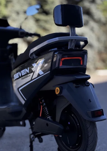 Електромопед Corso SevenX SX-228170 1500W LiFePO4 72V/30Ah до 105 км 60 км/год електроскутер - изображение 6