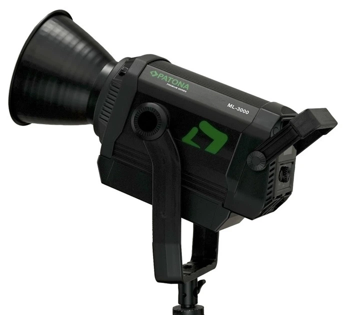 Студійне світлодіодне світло PATONA Premium ML-3000 Bi-Color COB 300W 100000 Lux / 1m Bowens (4055655253239) - Фото 6 Студійне світлодіодне світло PATONA Premium ML-3000 Bi-Color COB 300W 100000 Lux / 1m Bowens (4055655253239) - зображення 6