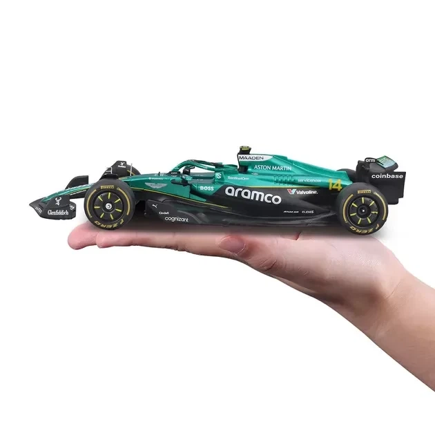 Коллекционная модель Bburago Aston Martin AMR25 Формула-1 2025 с фигуркой 1:24 18-28071 #14 - изображение 8