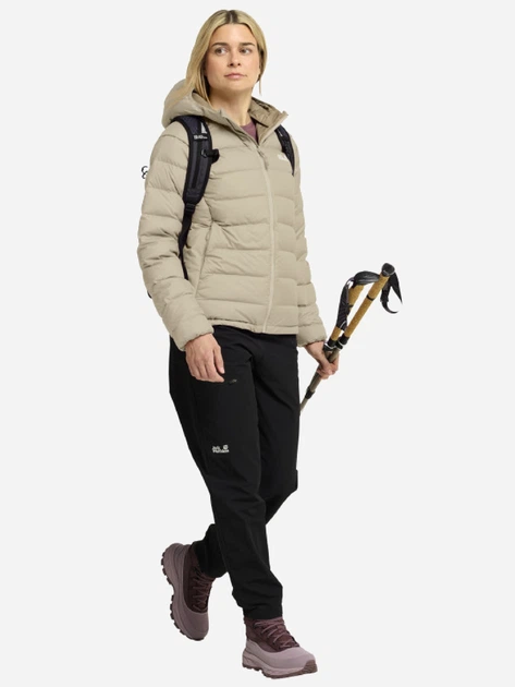 Пуховик короткий женский Jack Wolfskin Wild Pass Down Hoody W Rds A66374-A0084 XS Бежевый (4064886759991) - Фото 3 Пуховик короткий женский Jack Wolfskin Wild Pass Down Hoody W Rds A66374-A0084 XS Бежевый (4064886759991) - изображение 3