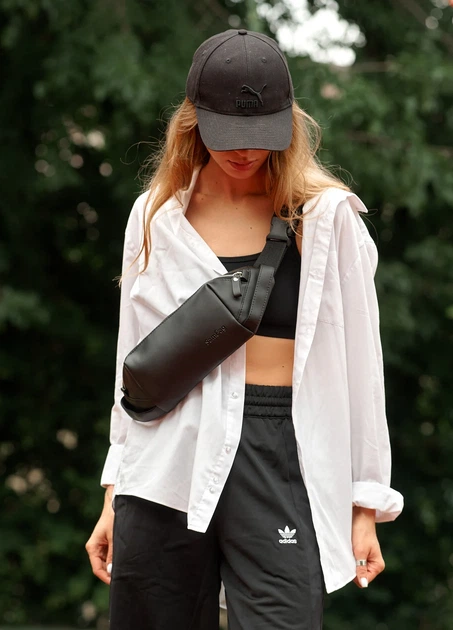 Жіноча сумка бананка через плече Sambag Holster MSH екошкіра чорна з перфорацією - Фото 2 Жіноча сумка бананка через плече Sambag Holster MSH екошкіра чорна з перфорацією - зображення 2