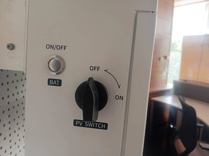 Гибридный инвертор Midea MEI2-HS6L 6KW/48V/WiFi 1 фаза 230 В - изображение 5