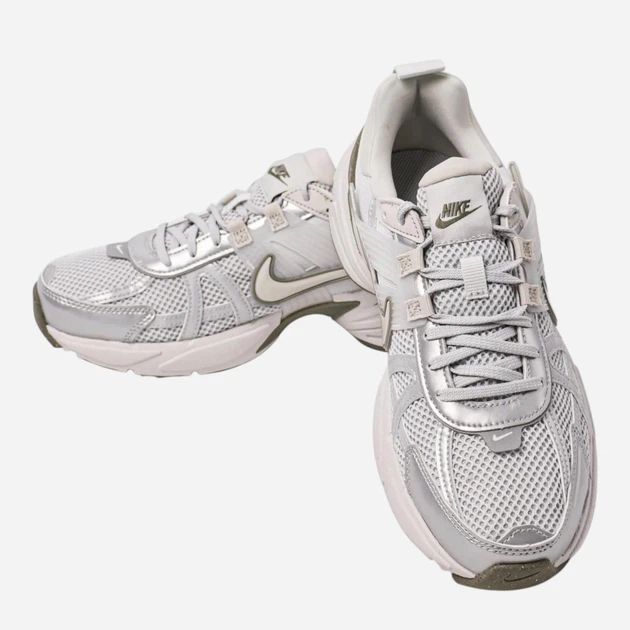 Женские кроссовки Nike V2K Run FD0736-006 38 (7US) 24 см Серые (197600755109) - изображение 5