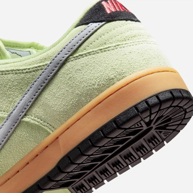 Мужские кеды низкие Nike SB Dunk Low HQ1626-300 41 (8US) 26 см Салатовые (198481710089) - изображение 8