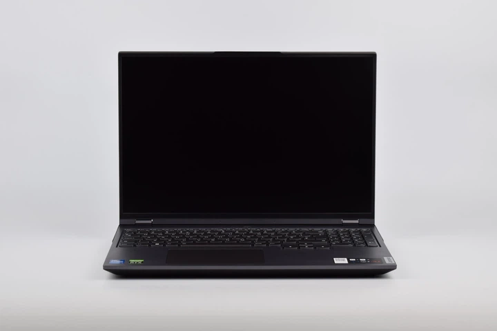 Ігровий ноутбук Lenovo Legion 5 Pro 16IAH7H i7-12700H / 16GB / 1TB / RTX 3060 / 16" WQXGA IPS 165Hz / Win11 (82RF002SUK) - зображення 6