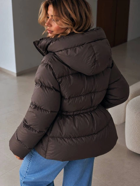 Куртка женская Lady Yep 30390 пуффер с капюшоном и затяжкой на талии 46 коричневая - изображение 5