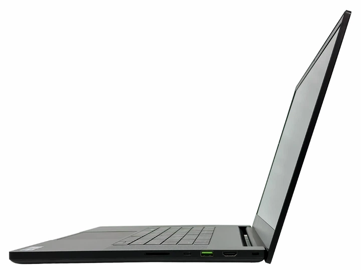 Ноутбук Razer Blade 17: Core i9-12900H / DDR5 32 ГБ / GeForce RTX 3070 Ti, 8 ГБ / SSD 1 ТБ / 17.3" UHD 4K, 144 Гц / Б/У - Фото 5 Ноутбук Razer Blade 17: Core i9-12900H / DDR5 32 ГБ / GeForce RTX 3070 Ti, 8 ГБ / SSD 1 ТБ / 17.3" UHD 4K, 144 Гц / Б/У - изображение 5