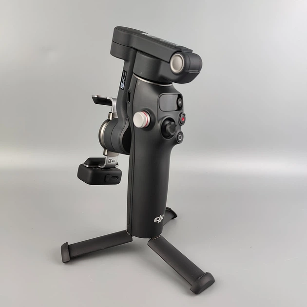 Стабілізатор DJI Osmo Mobile 7P Сірий (102461385) - Уцінка - Фото 12 Стабілізатор DJI Osmo Mobile 7P Сірий (102461385) - Уцінка - зображення 12