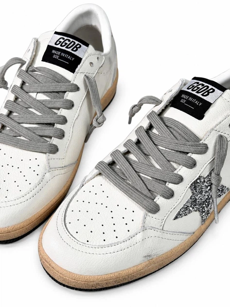 Женские кеды Golden Goose белые с перфорацией, серебристой блестящей звездой и серыми шнурками размер 40 - изображение 2