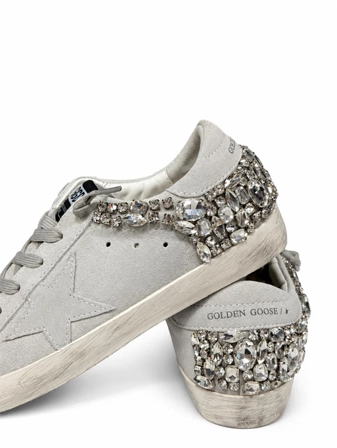 Женские кеды Golden Goose белые с перфорацией, серебристой блестящей звездой и серыми шнурками размер 42 - Фото 6 Женские кеды Golden Goose белые с перфорацией, серебристой блестящей звездой и серыми шнурками размер 42 - изображение 6