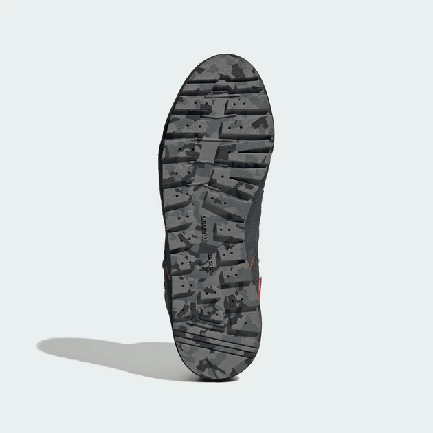 Чоловічі туристичні черевики Terrex Snowpitch CLIMAWARM Hiking adidas KH6650 45.5 (10.5 UK) чорний (4069991586500) - Фото 4 Чоловічі туристичні черевики Terrex Snowpitch CLIMAWARM Hiking adidas KH6650 45.5 (10.5 UK) чорний (4069991586500) - зображення 4