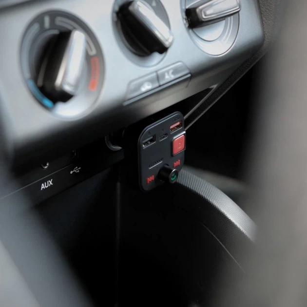 FM-трансмиттер Savio TR-15 с дисплеем Bluetooth зарядное устройство PD USB-C USB-A Quick Charge Bass Boost (5901986047889) - изображение 11