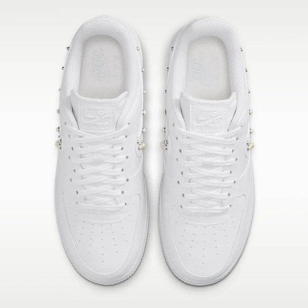 Женские кеды низкие Nike Wmns Air Force 1 07 IU7557-100 37.5 (6.5US) 23.5 см Белые (198958669100) - изображение 5