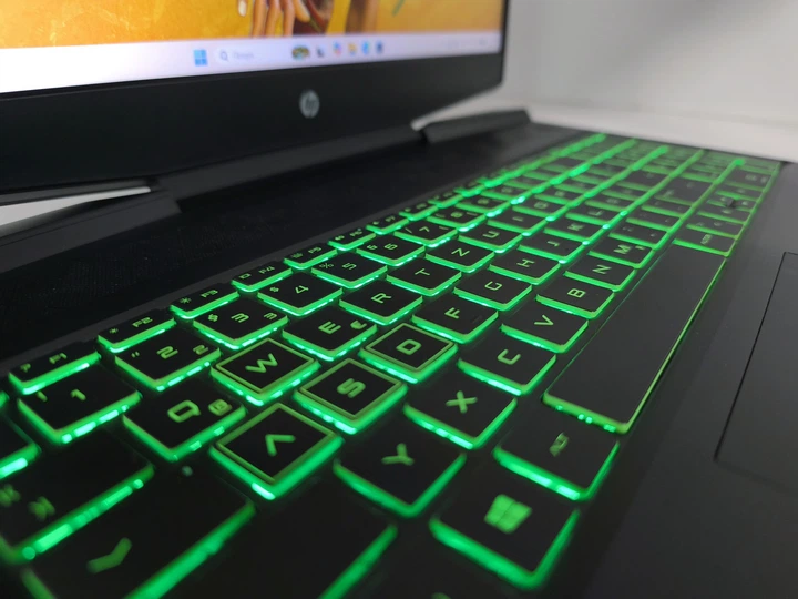 Ноутбук HP Pavilion Gaming 15.6 FHD IPS 144Hz Core i7-11370H 16Gb SSD 512Gb Nvidia RTX 3050TI 4GB Б/У - зображення 7