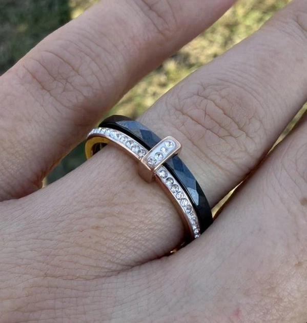 Каблучка чорна кераміка доріжка з цирконами (золото 585п) 6 мм 16–19 р Black Ceramic Crystal Line GONCHAR & CO. ювелірний сплав — Розмір каблучки: 17р - изображение 2