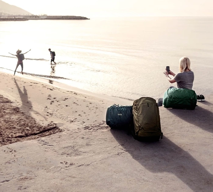 Plecak Thule Landmark Travel Pack 40 l TLPM-240 Hazy Green (7121890) (85854258487) - Zdjęcie 6 Plecak Thule Landmark Travel Pack 40 l TLPM-240 Hazy Green (7121890) (85854258487) - obraz 6