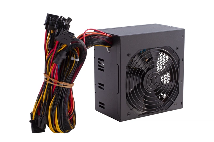 Блок питания FSP ATX-700W PNR PRO 700 Вт 120 мм тихий вентилятор - Фото 7 Блок питания FSP ATX-700W PNR PRO 700 Вт 120 мм тихий вентилятор - изображение 7