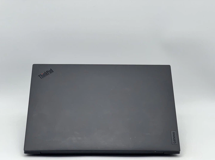 Ігровий ноутбук Lenovo ThinkPad P1 Gen 5 / 16" (1920x1200) IPS / Intel Core i7-12800H (14 (20) ядер по 3.7 - 4.8 GHz) / 16 GB DDR5 / 480 GB SSD / nVidia RTX A1000, 4 GB GDDR6, 128-bit / WebCam б/в + Подарунок Бездротова миша / USB - Фото 5 Ігровий ноутбук Lenovo ThinkPad P1 Gen 5 / 16" (1920x1200) IPS / Intel Core i7-12800H (14 (20) ядер по 3.7 - 4.8 GHz) / 16 GB DDR5 / 480 GB SSD / nVidia RTX A1000, 4 GB GDDR6, 128-bit / WebCam б/в + Подарунок Бездротова миша / USB - зображення 5